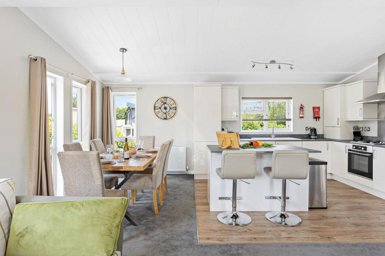 Rose Lodge, 21 Roadford Lake Lodges Lifton Exterior foto